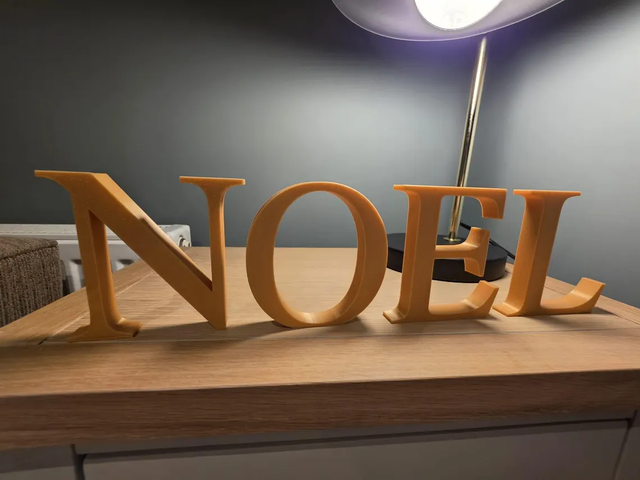 Gold NOEL Letters – Freestanding
