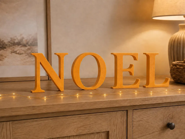 Gold NOEL Letters – Freestanding